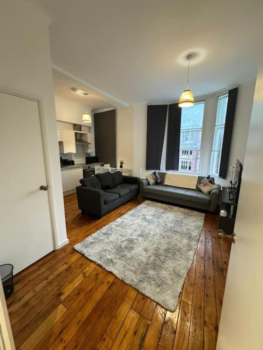 Sleep 6 -Sheffield-George Street Gs202 Apartment Exterior photo